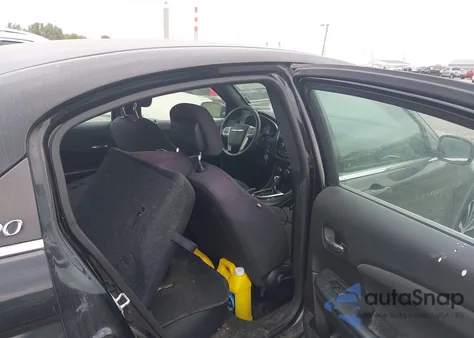 2014 Chrysler 200 Touring z USA, uszkodzony, nr VIN 1C3CCBBBXEN159119